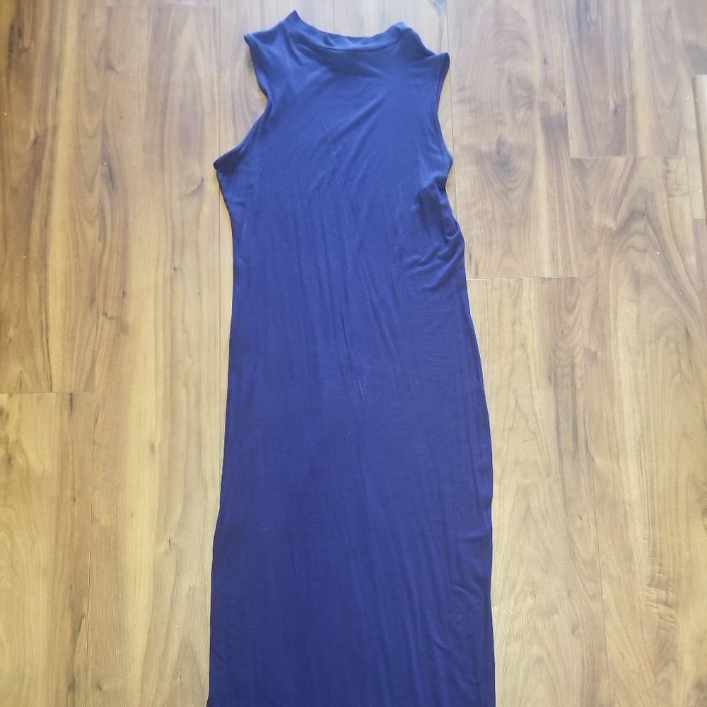 Dress - Picture 3 of 5